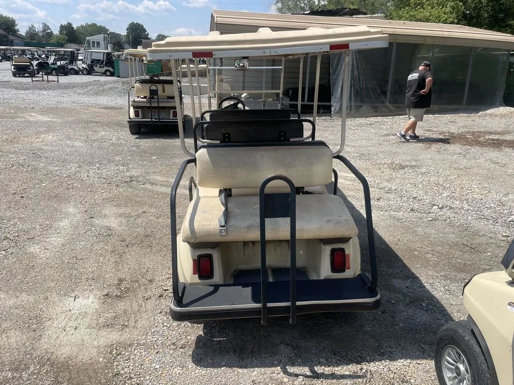 2007 Club Car Villager 8 photo 2