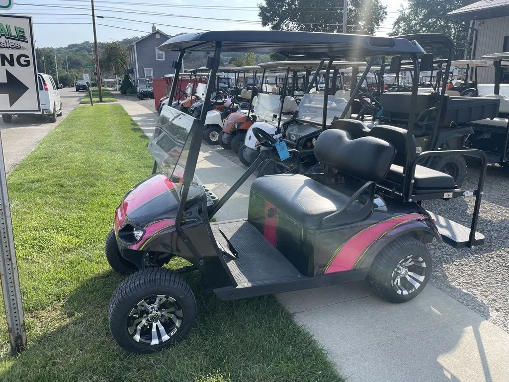 2019 E-Z-GO TXT photo 1
