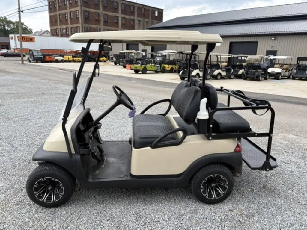 2014 Club Car Precedent photo 2