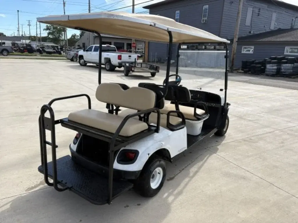 2021 Cushman Shuttle 6 photo 3