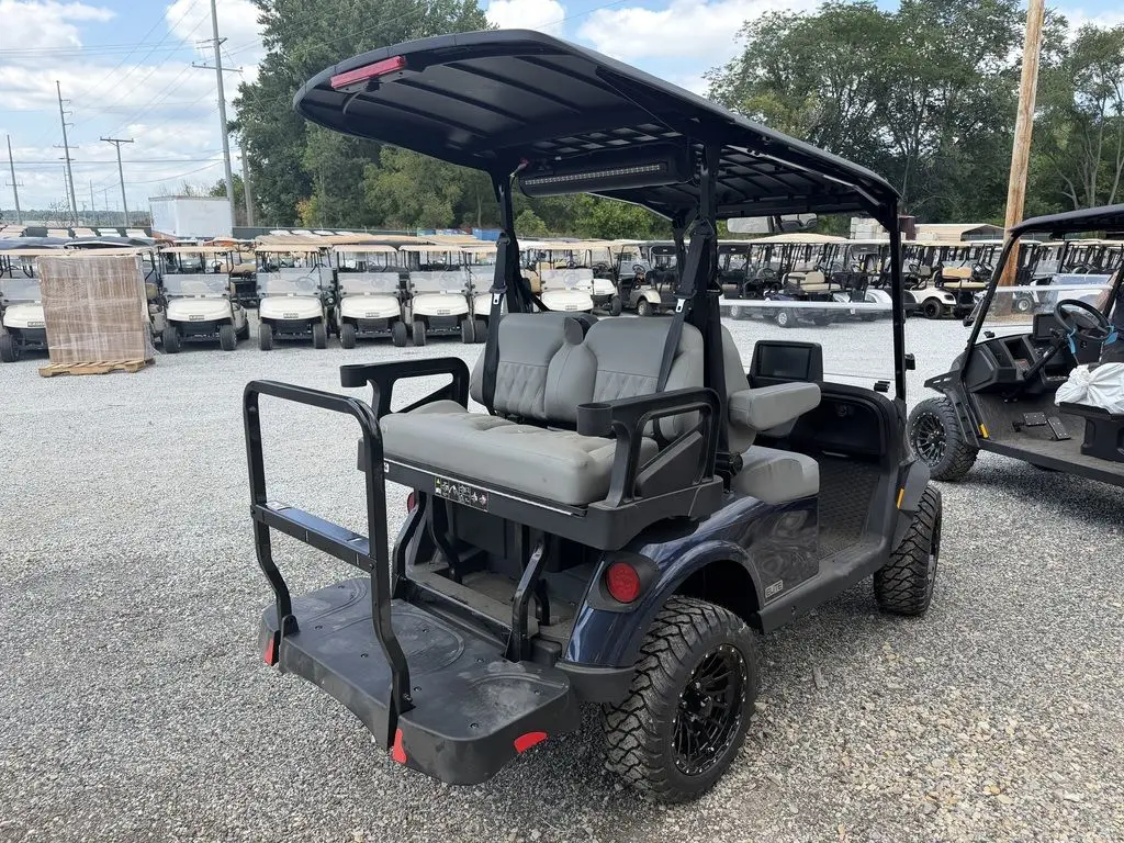 2026 E-Z-GO RXV ELiTE Lithium photo 3