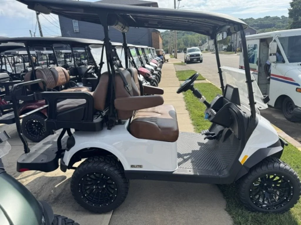 2026 E-Z-GO RXV ELiTE Lithium photo 4