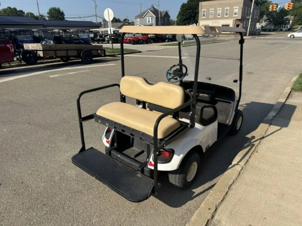 2019 E-Z-GO TXT photo 4