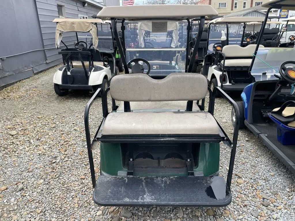 2013 E-Z-GO RXV photo 2