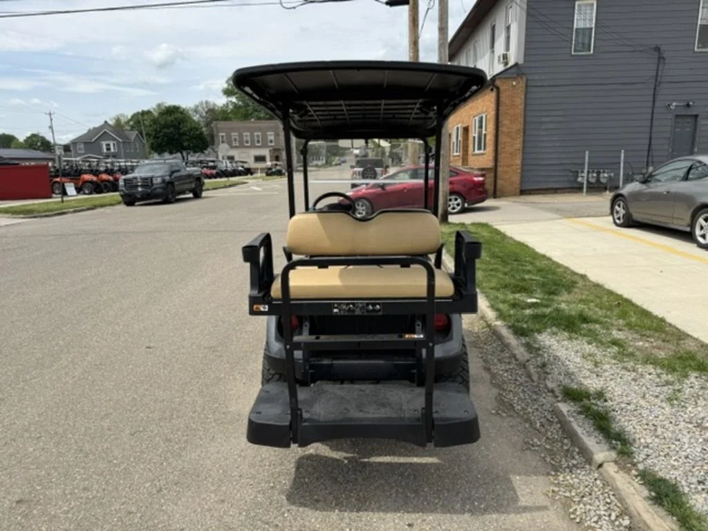 2026 E-Z-GO Express photo 3