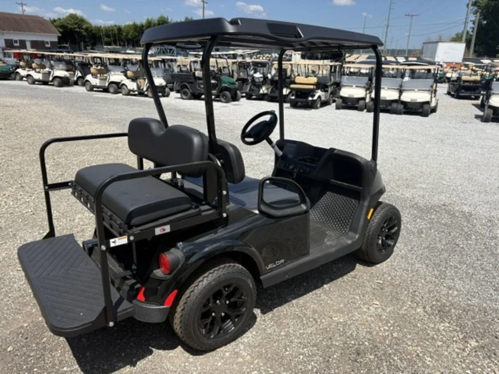 2027 E-Z-GO RXV Valor S + 13.5 Gas Black photo 4
