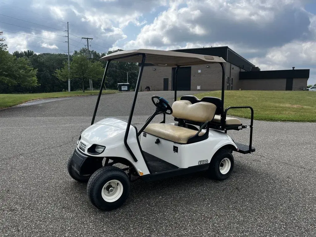 2017 E-Z-GO Freedom photo 1
