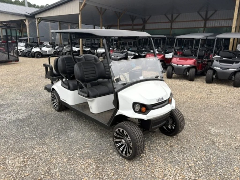 2027 E-Z-GO Express 6 Touring ST Elite Lithium Bright White photo 1