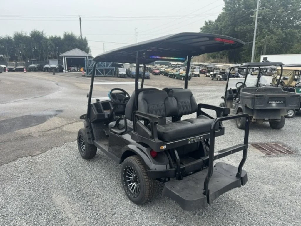 2026 E-Z-GO Express photo 2