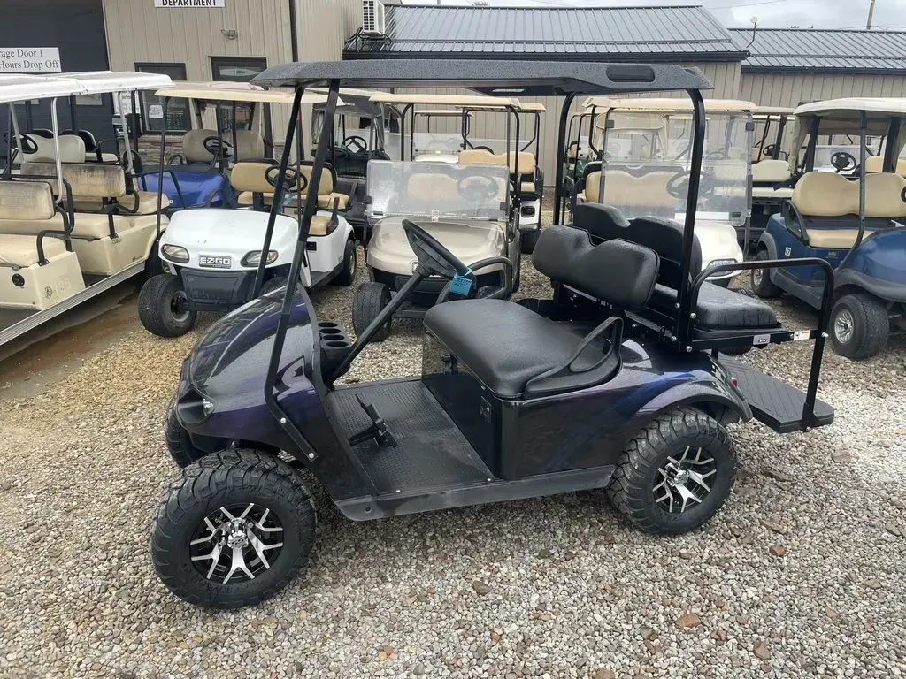 2018 E-Z-GO TXT photo 1