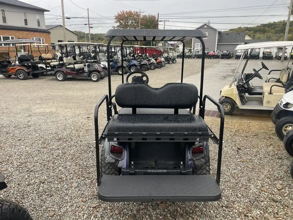 2018 E-Z-GO TXT photo 2