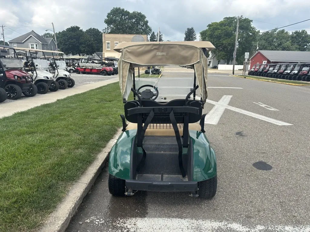 2018 E-Z-GO TXT photo 2