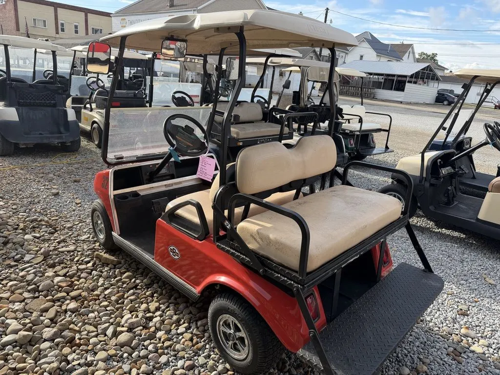 2011 Club Car DS photo 4