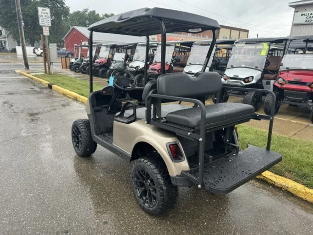 2020 E-Z-GO RXV ELiTE Lithium photo 2