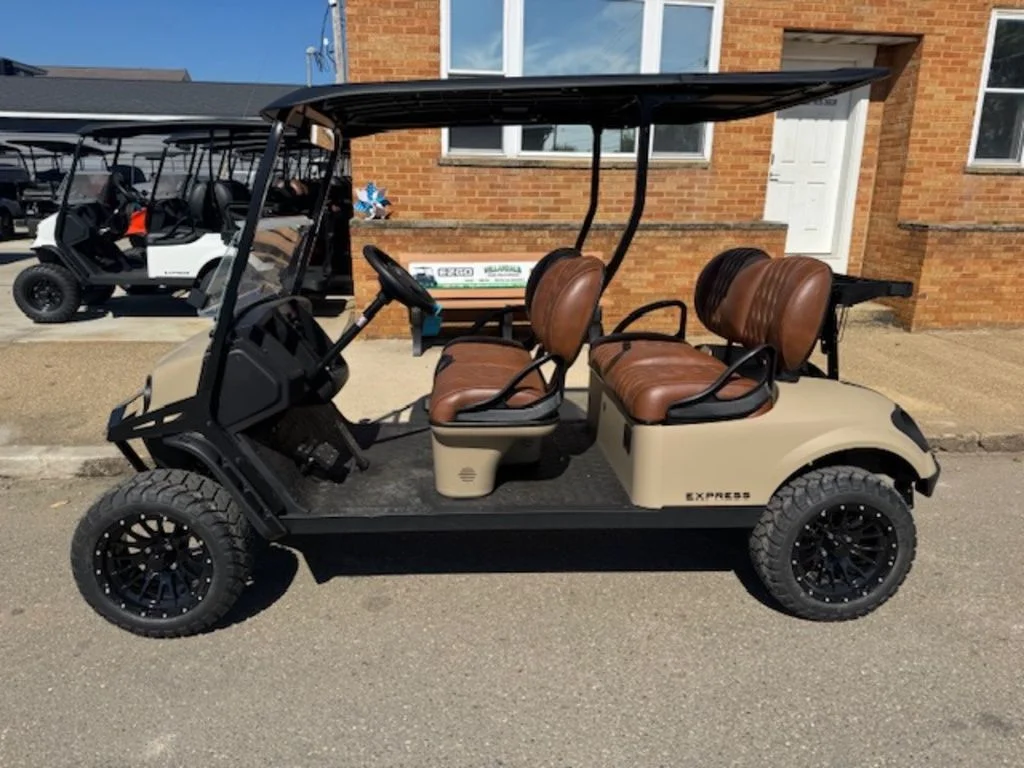 2026 E-Z-GO Dune 4 photo 2