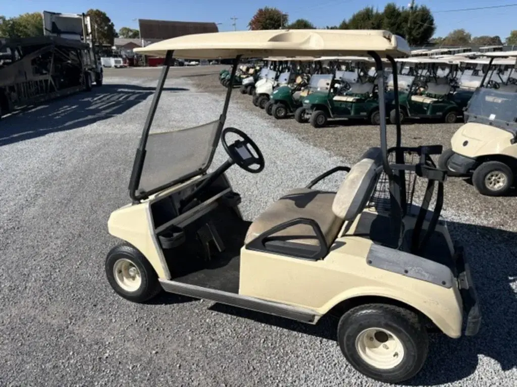 2008 Club Car DS photo 2