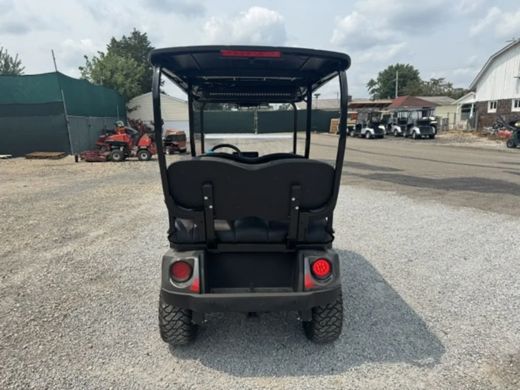 2026 E-Z-GO Liberty ELiTE Lithium photo 3