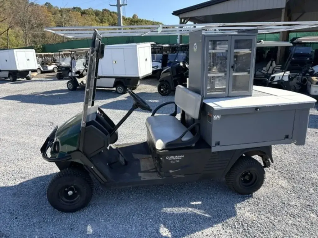 2024 Cushman Refresher Oasis photo 2