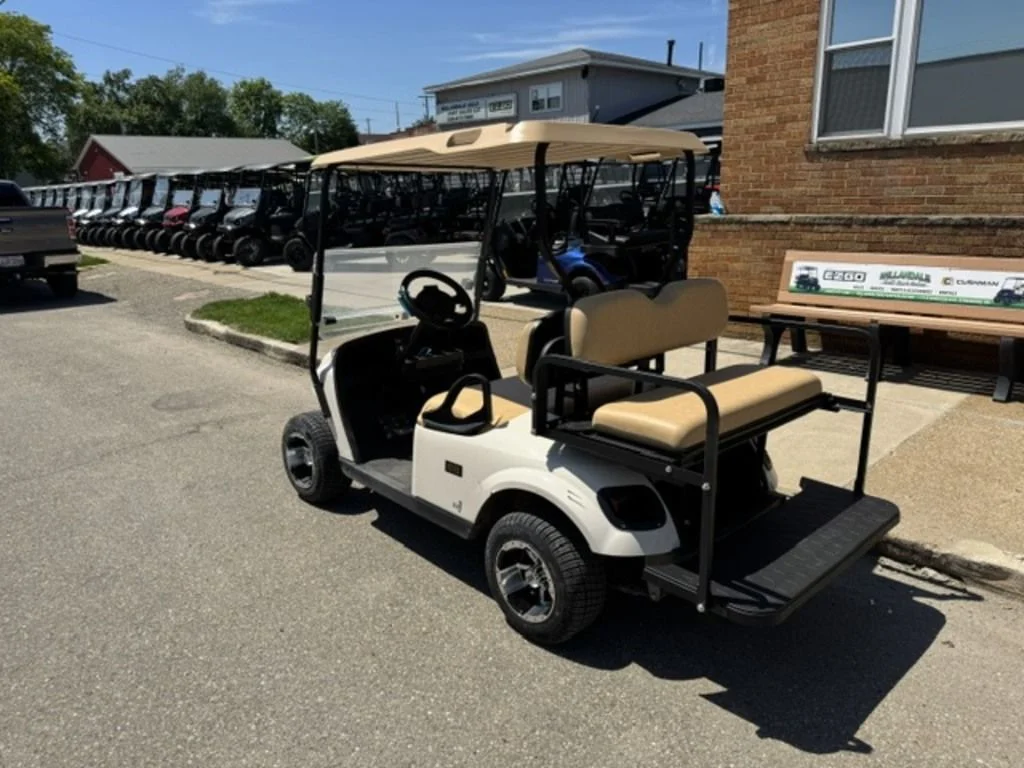 2021 E-Z-GO TXT photo 2