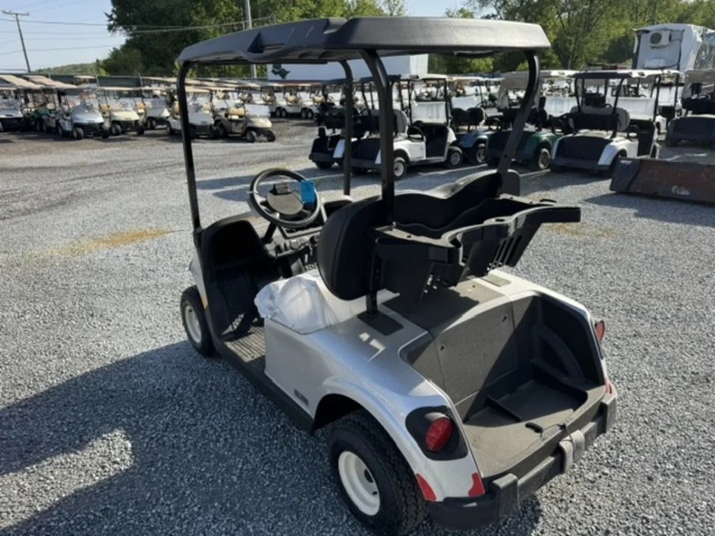 2026 E-Z-GO Freedom ELiTE Lithium photo 2