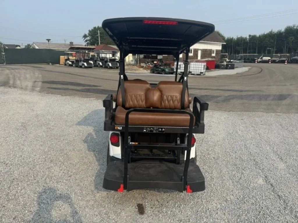 2026 E-Z-GO RXV ELiTE Lithium photo 3