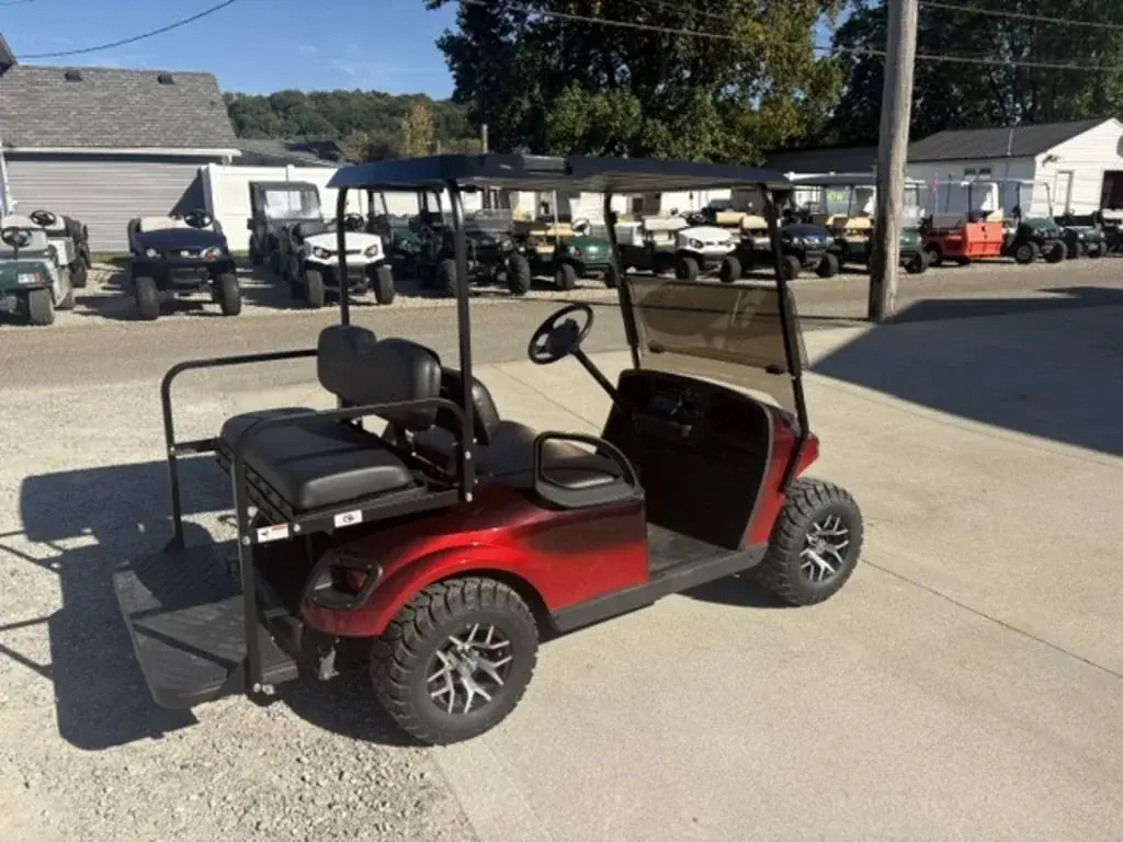 2012 E-Z-GO TXT photo 4