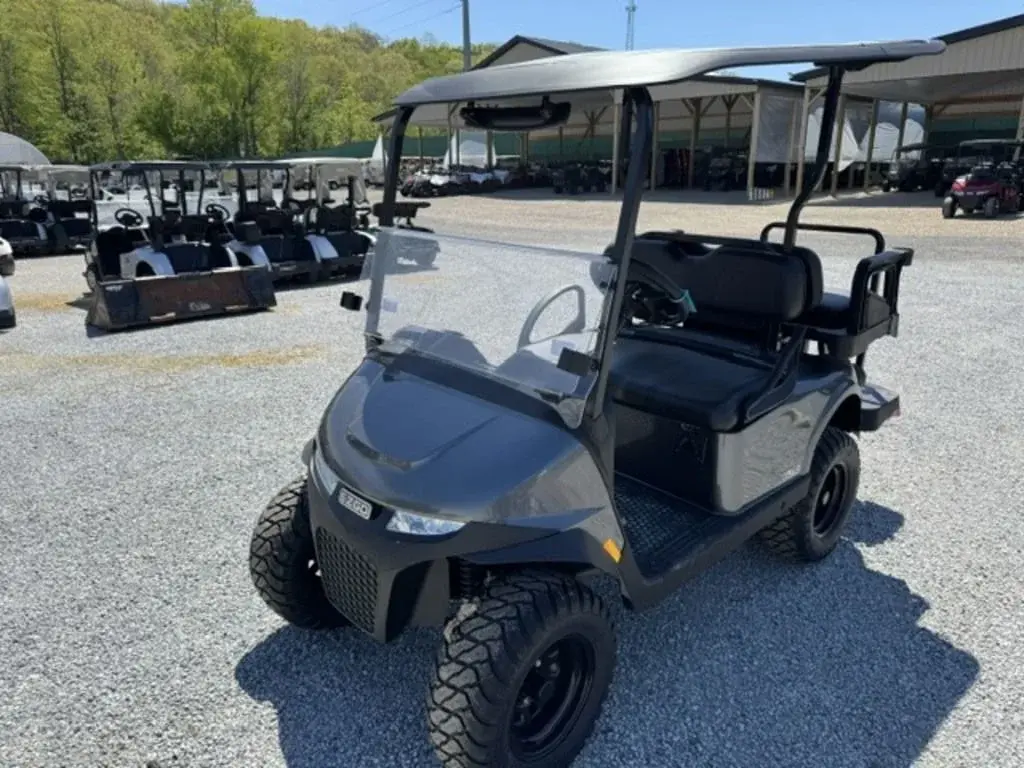 2026 E-Z-GO RXV ELiTE Lithium photo 1