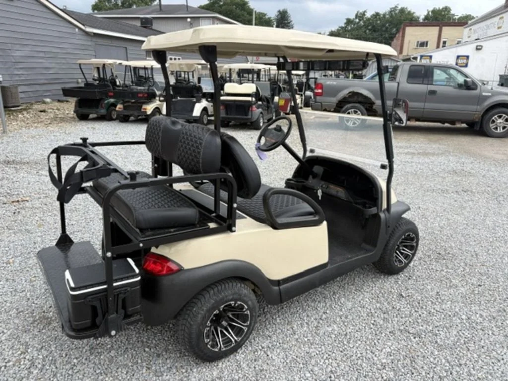 2014 Club Car Precedent photo 4