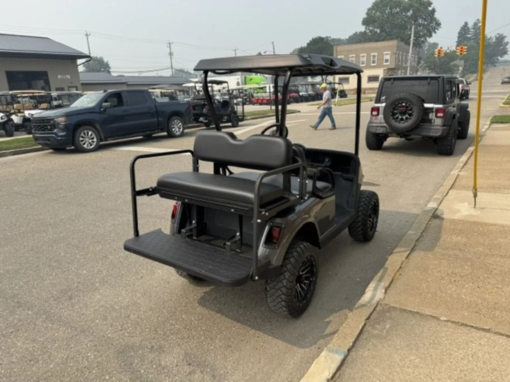 2020 E-Z-GO TXT photo 4