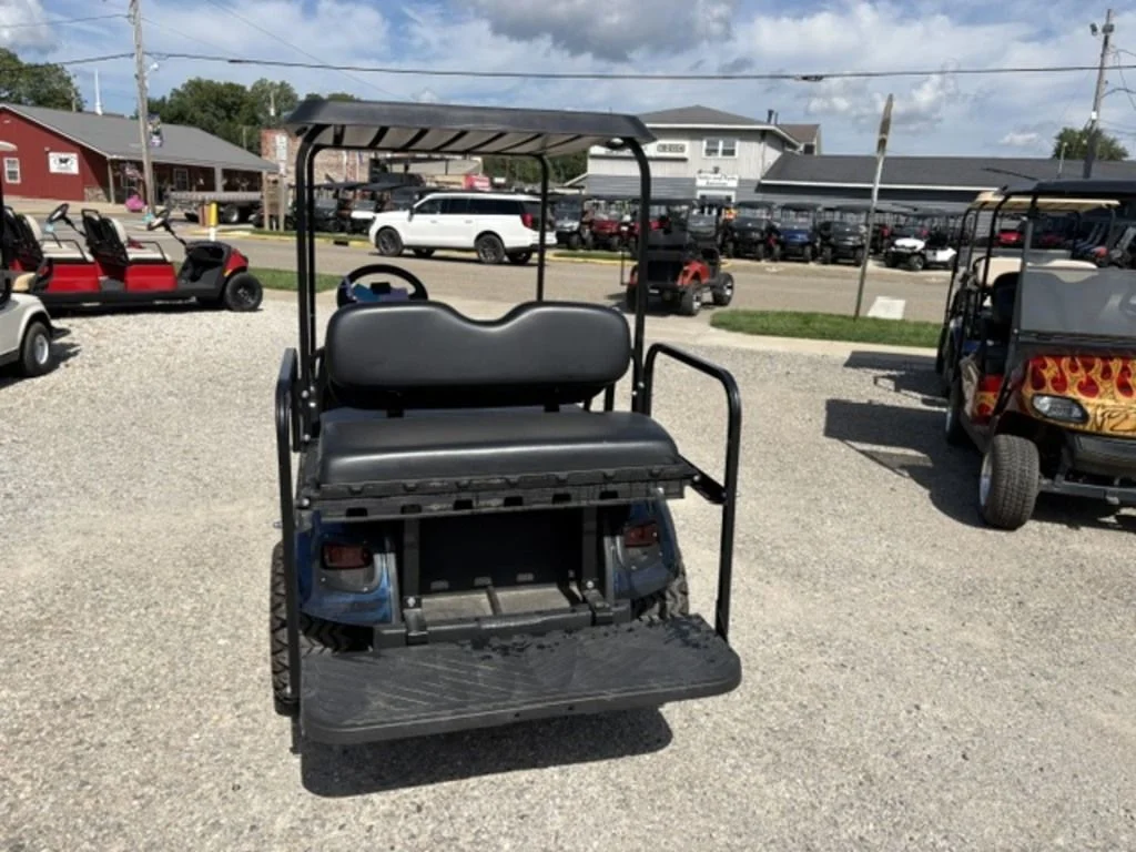2021 E-Z-GO TXT photo 3