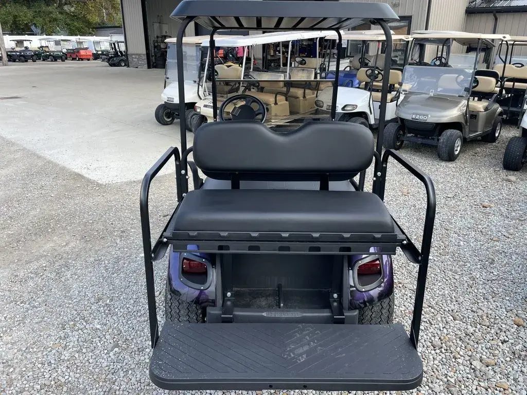 2021 E-Z-GO TXT photo 2