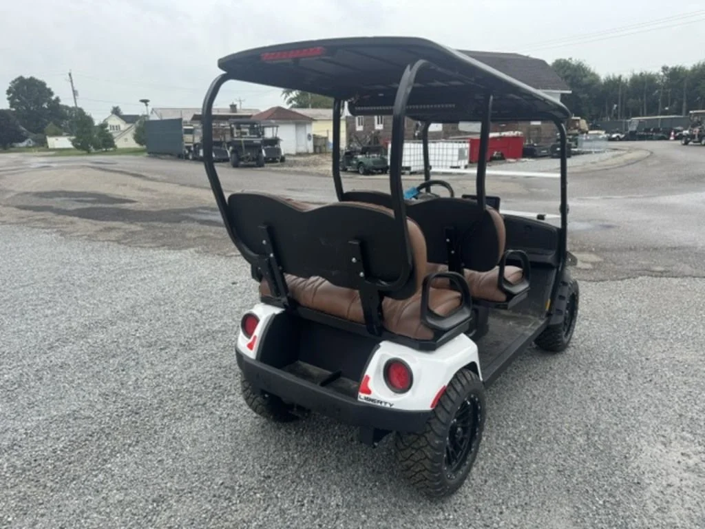 2026 E-Z-GO Liberty ELiTE Lithium photo 4