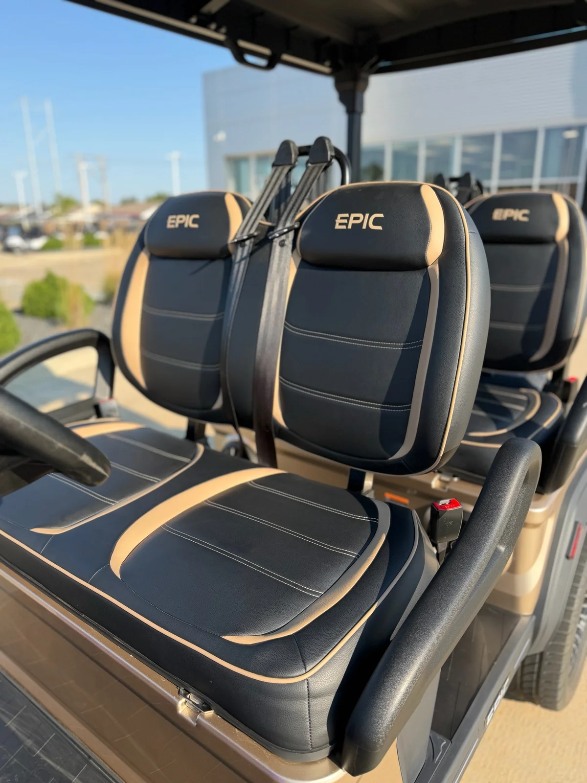 2025 Epic Carts E40FX photo 12