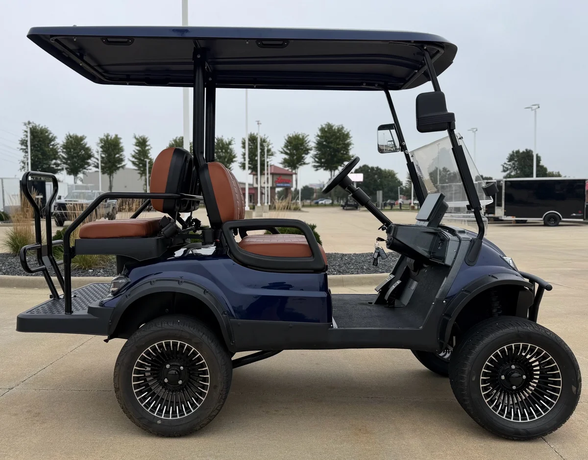2025 ICON I40L photo 8