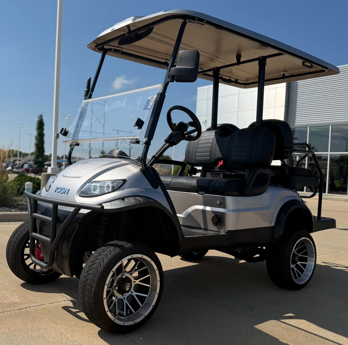 2023 ICON I40L photo 2