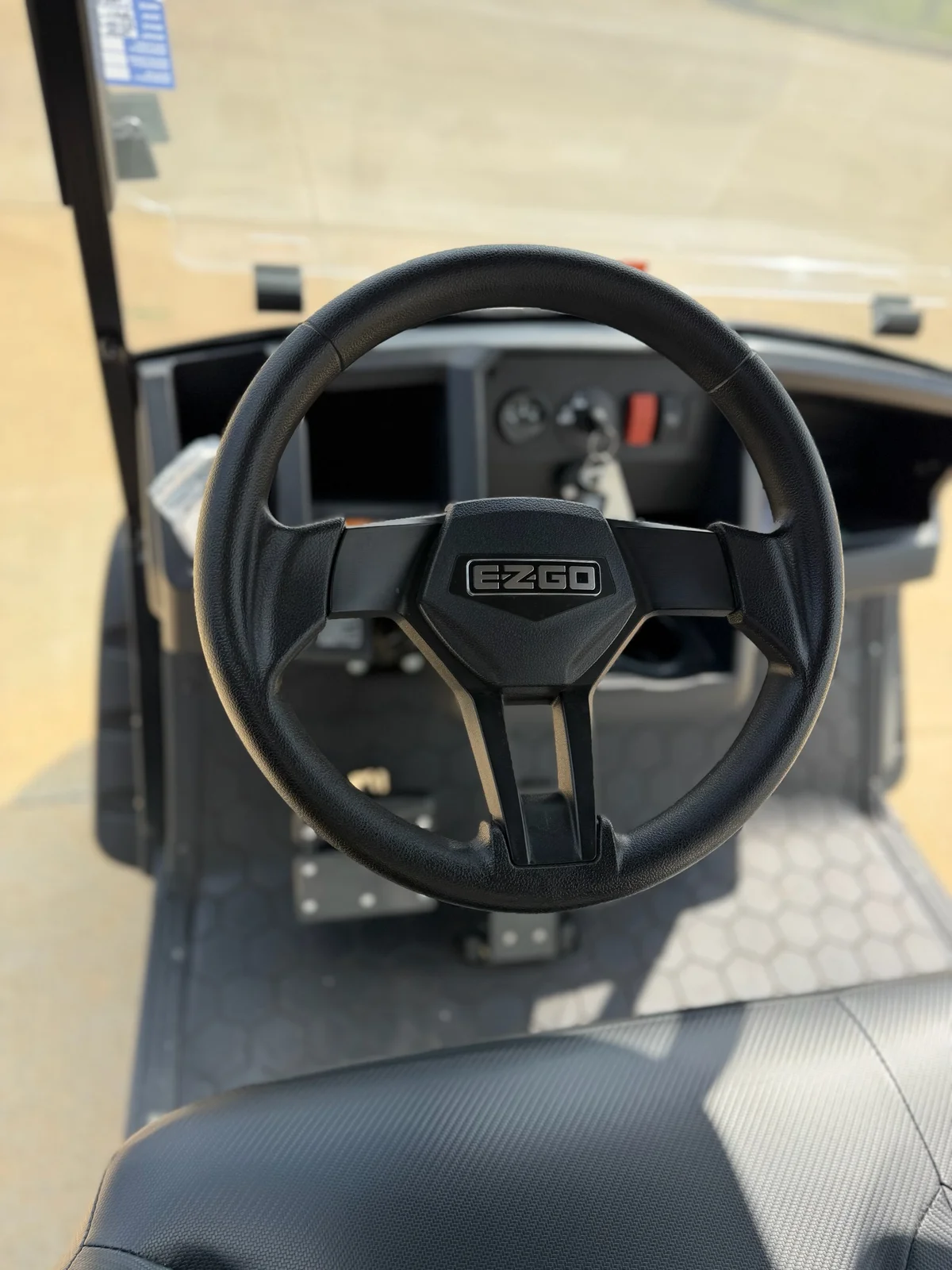 2021 E-Z-GO Express photo 14