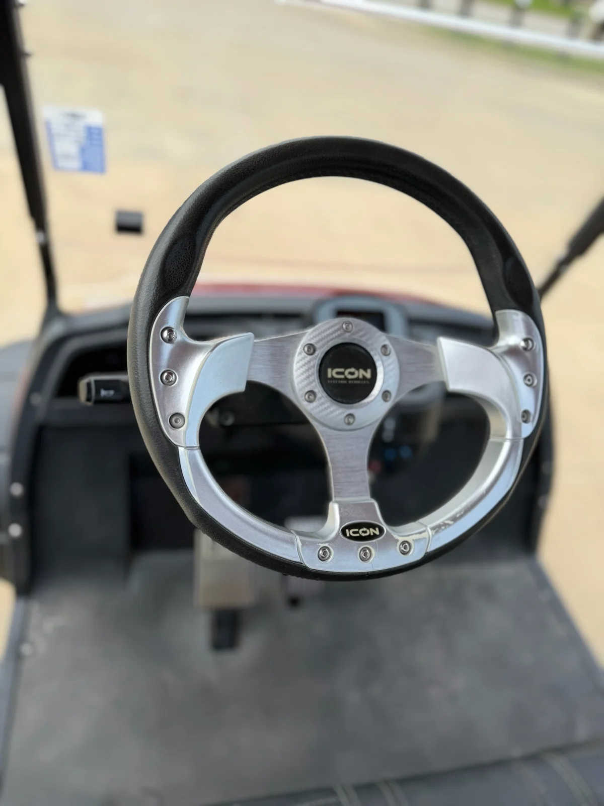 2023 ICON I40L photo 12