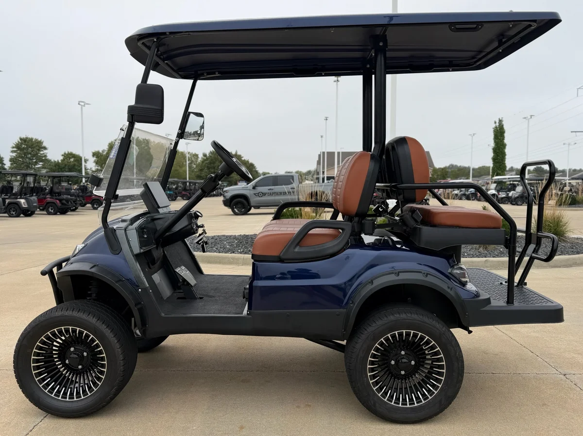 2025 ICON I40L photo 9