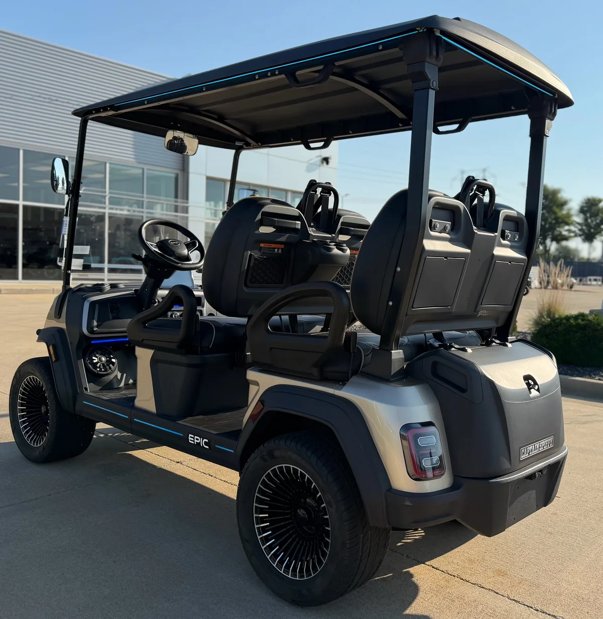 2025 Epic Carts E40FX photo 6