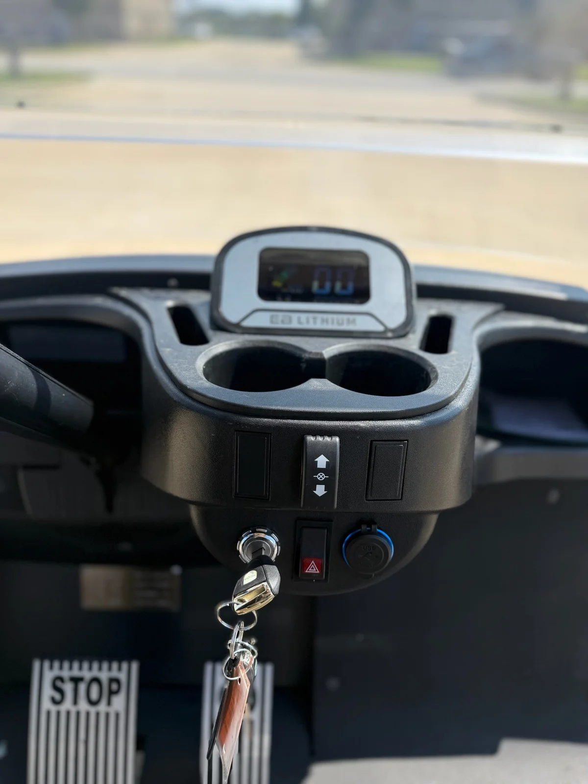 2023 ICON I40L photo 11