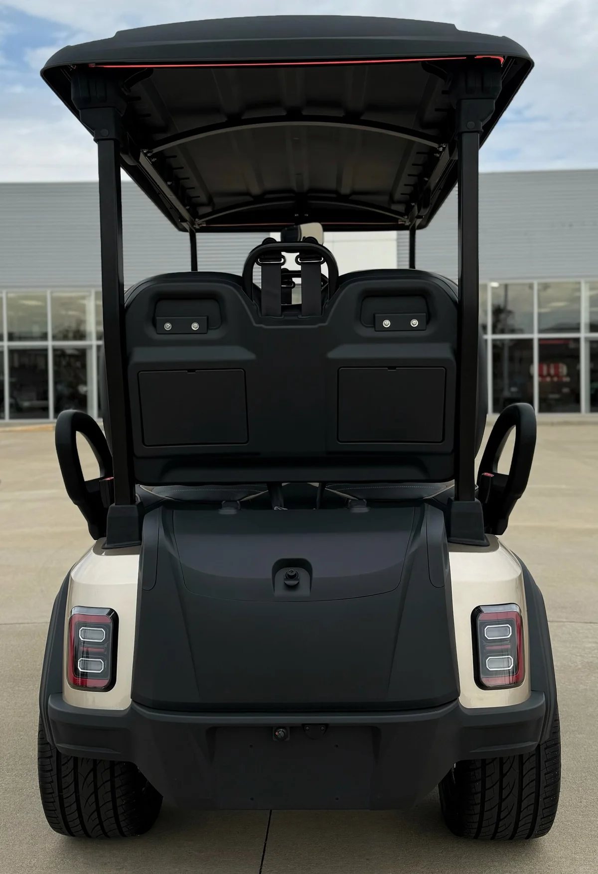 2026 Epic Carts E40FX photo 25