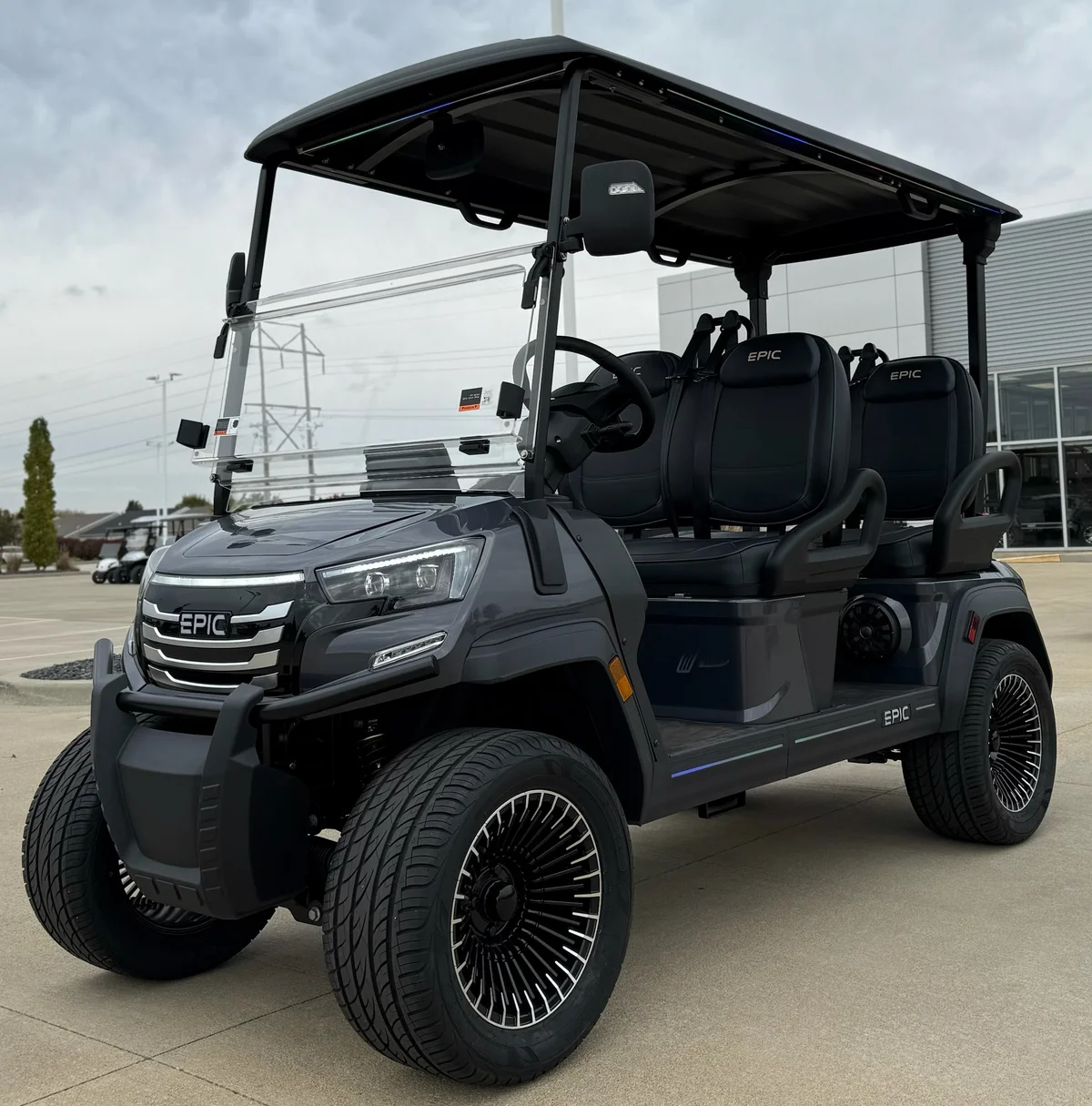 2026 Epic Carts E40FX photo 2