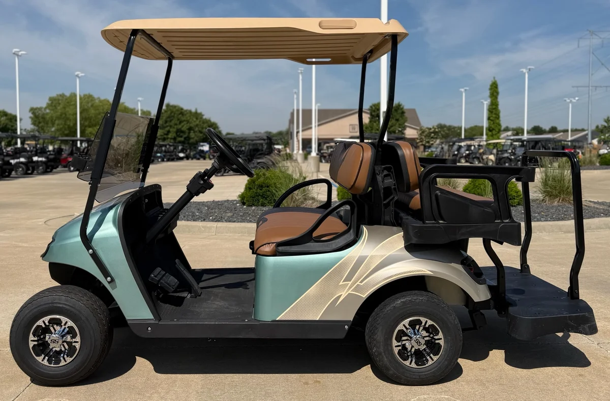 2021 E-Z-GO Valor EX1 Gas photo 9