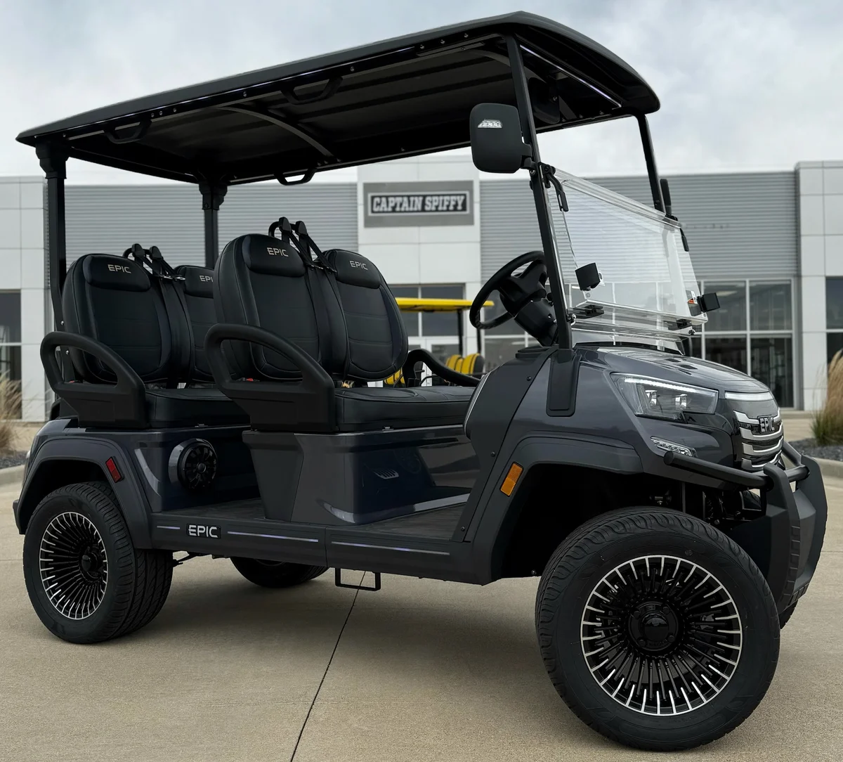 2026 Epic Carts E40FX photo 3