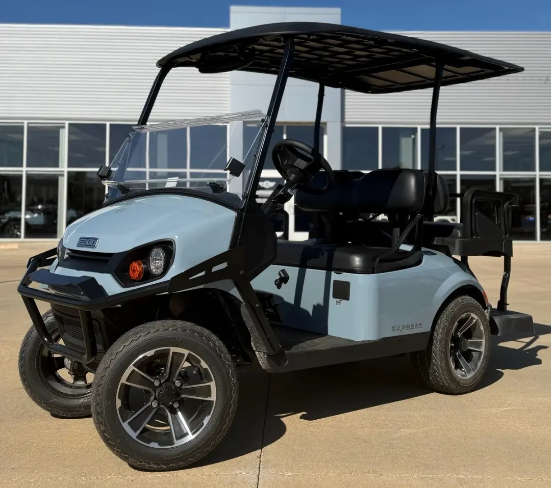 2026 E-Z-GO Express photo 4