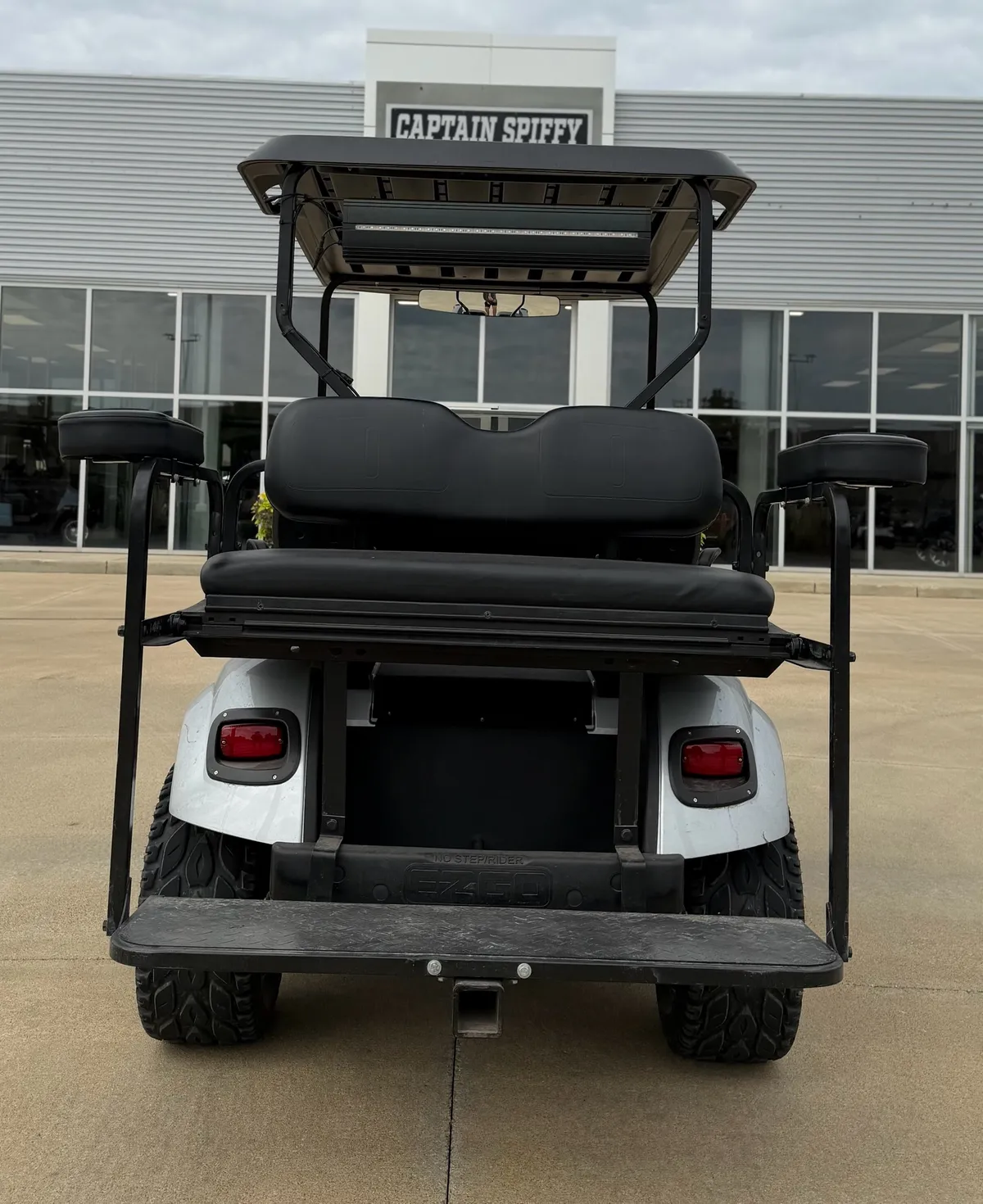 2018 E-Z-GO Freedom photo 10