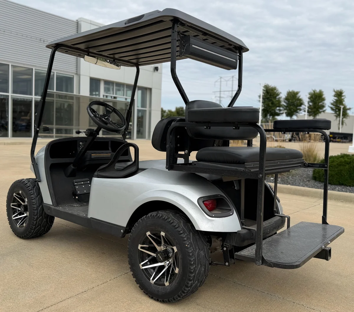 2018 E-Z-GO Freedom photo 6