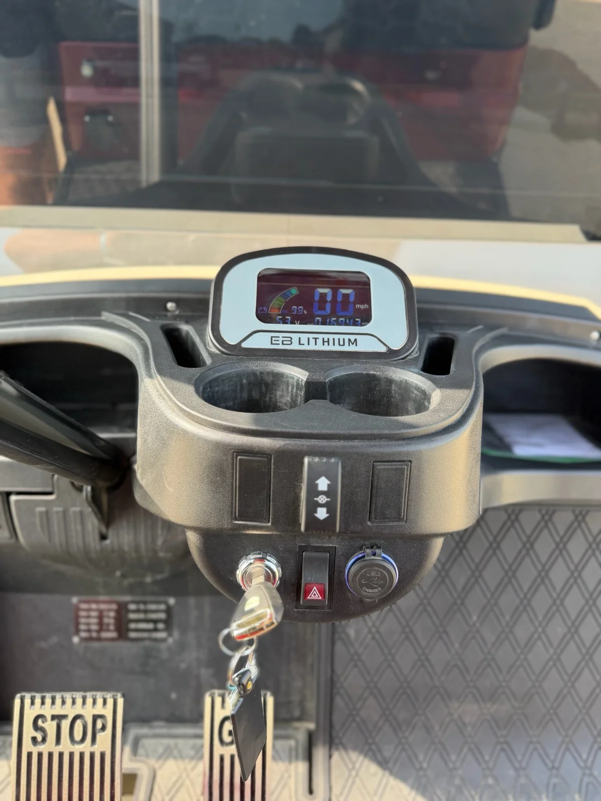 2023 ICON I40L photo 11