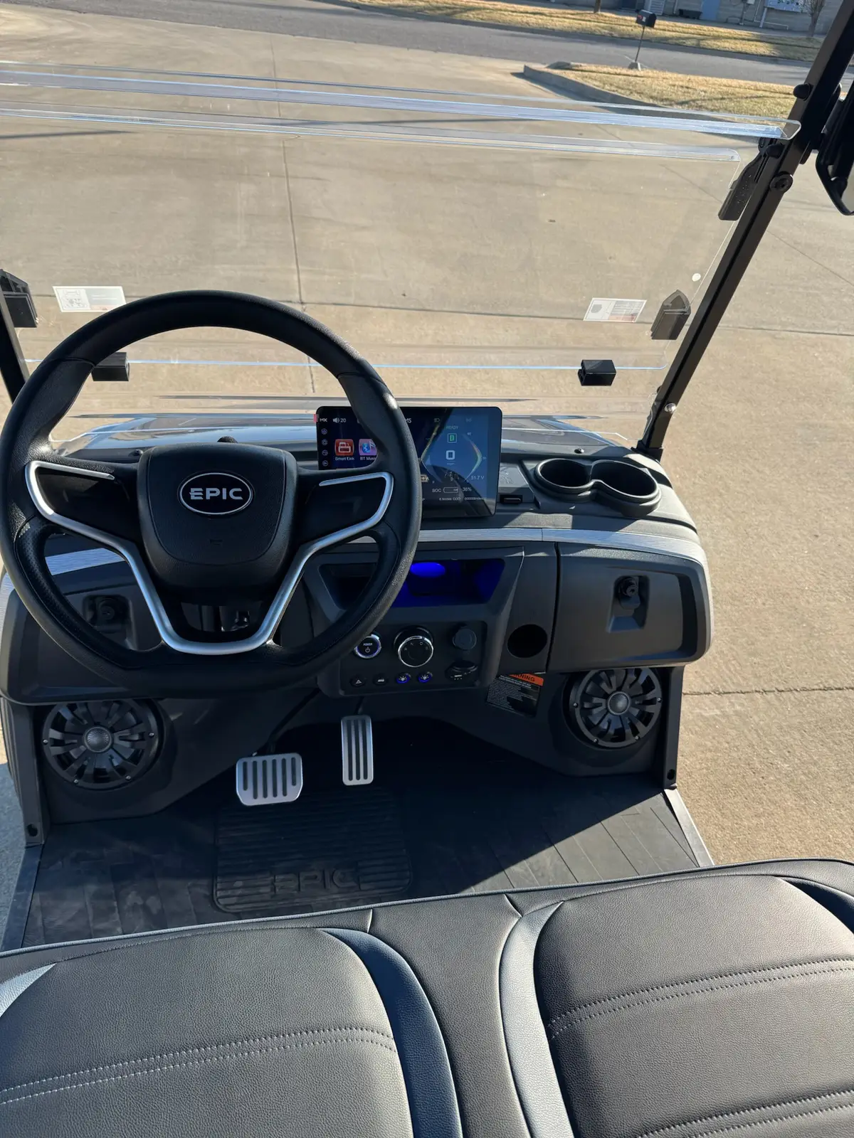 2026 Epic Carts E60FX photo 11
