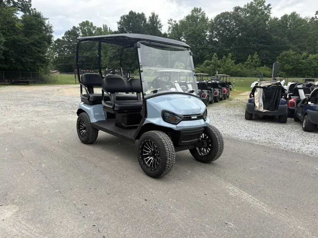 2026 E-Z-GO Liberty ELiTE Lithium photo 1